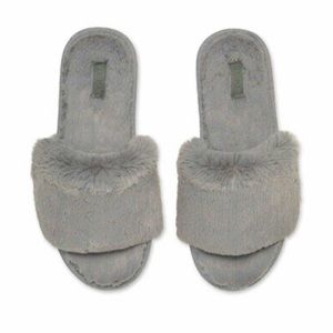 Skims Faux Fur Slippers BNWOB